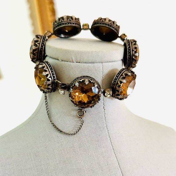 RARE Vintage Unsigned Schiaparelli Bracelet - Picture 17 of 17